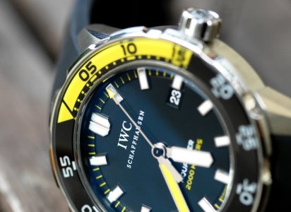 Aquatimer_bezel_close.jpg