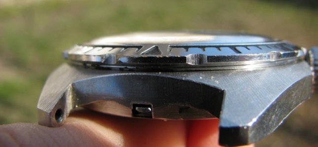 Amfib- komandirski staklo.jpg