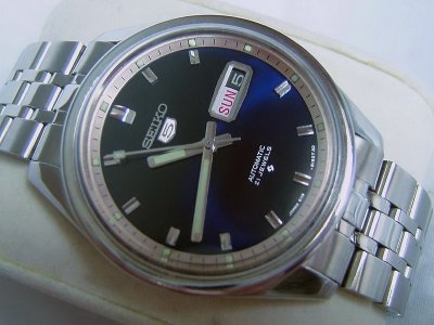 SeikoFive6119-8160_02.jpg