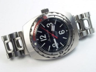 vostok-amphibia-1967_87915.jpg