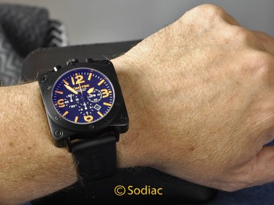 lum-tec-a5-wrist.jpg