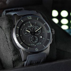 sporty-invicta-watches-invicta-reserve-men-sea-vulture-swiss-made-quartz-chronograph-polyurethan.jpg