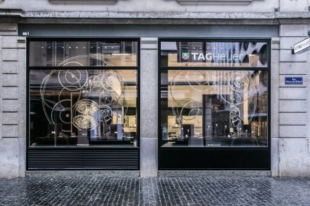 TAG Heuer butik Zeneva 3.jpg