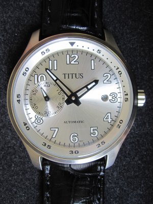 Titus%20White%20Front.jpg