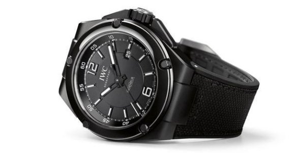 IWC-Ingenieur-Ceramic-black-01.jpg