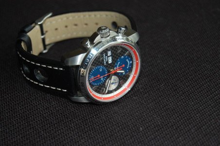 certina robert kubica.jpg