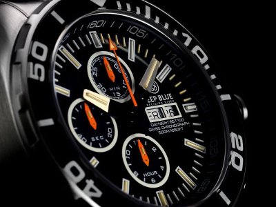 DEEP BLUE Daynight 65 T-100 Valjoux 7750 03.jpg DEEP BLUE Daynight 65 T-100 Valjoux 7750 03.jpg