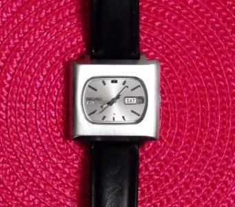 Seiko 5 TV-1.jpg