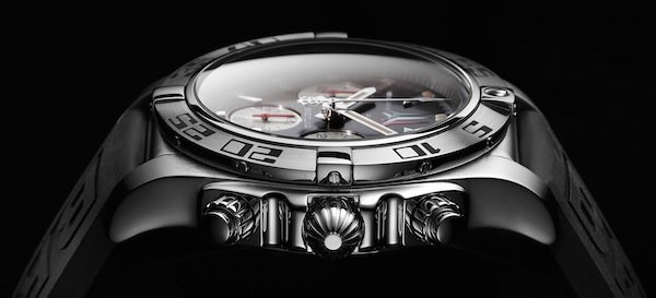 chronomat_44_frecce_tricolori_profil.jpg chronomat_44_frecce_tricolori_profil.jpg