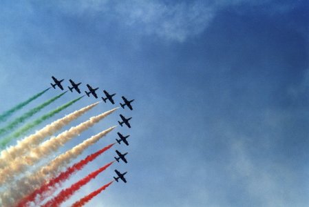 Frecce_Tricolori.jpg Frecce_Tricolori.jpg
