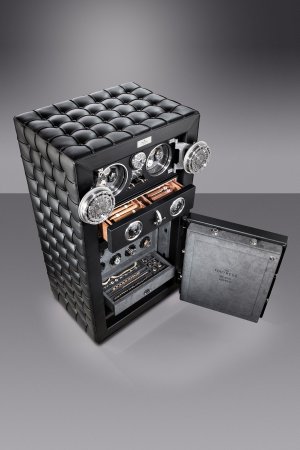 Doettling The Fortress watch safe.jpg