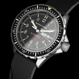 MARATHON Bilingual DIVER 03.jpg