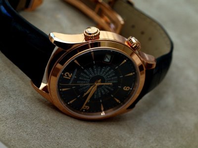 Jaeger-LeCoultre-Master-Memovox-International.jpg