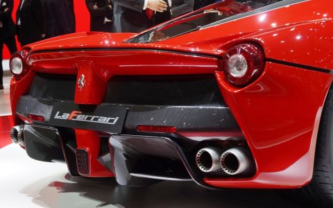 Ferrari-LaFerrari-rear-exhaust.jpg