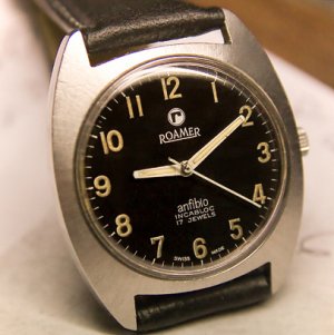 roamer-rhodesian-military-watch-front.jpg