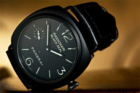 pam292-ceramic-panerai-radiomir-black-seal.jpg