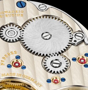 Lange-Caliber-L051.2.jpg