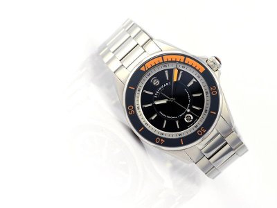 Steinhart-OCEAN-two-orange-satovi-3.jpg Steinhart-OCEAN-two-orange-satovi-3.jpg