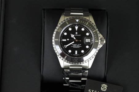 ocean_one_black_ceramic_02s.jpg ocean_one_black_ceramic_02s.jpg