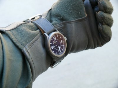 kozni nato preko letackog kombinezona.jpg