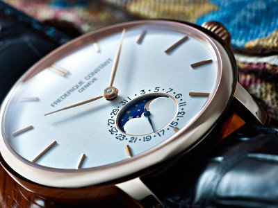 frederique-constant-slimline-moonphase-manufacture-watch-detail.jpg