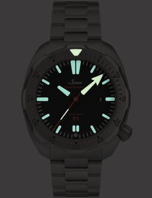 Sinn T1 diver 1000m (4).jpg