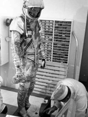 1 GordonCooperAstro.jpg 1 GordonCooperAstro.jpg