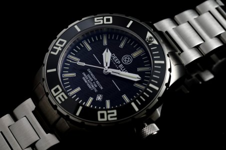 DEEP BLUE Watches Daynight Recon T-100 DIVER 02.jpg