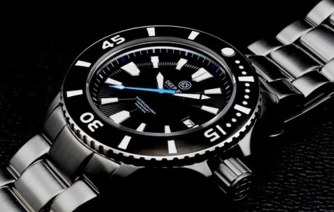 max-deep-blue-master-explorer-watch.JPG