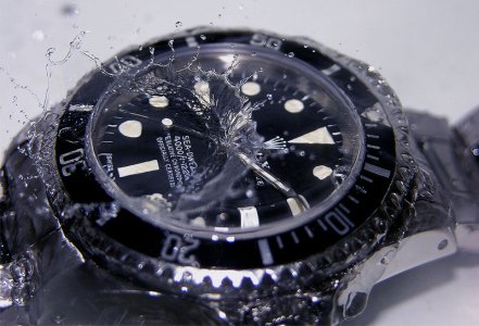 rolex-sea-dweller-16600-wet1.jpg