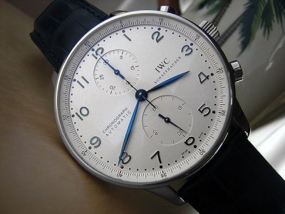 505812d1314994552-hamilton-jazzmaster-maestro-vs-iwc-portuguese-iwcportuguese_front6.jpg