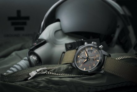 07_IWC_Pilots-Watch-Chronograph-TOP-GUN-Miramar_Mood.jpg