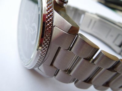 Citizen CA0290-51E 03.JPG