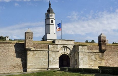 Sahat-Kula-Beograd-Kalemegdan-Sat.jpeg