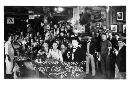 The-Old-Style-No-10-Saloon-in-Deadwood-SD.jpg