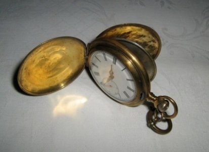 dzepni-sat-Bugarski vojni sat 700 kn.jpg