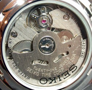 Seiko5SeeThroughBackZoom.jpg