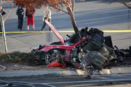 Paul-Walker-Dead-car-crash-pictures-porche-porche-carrera-gt.jpg