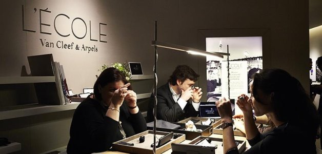 Van-Cleef-&-Arpels-SIHH-foto-6.jpg Van-Cleef-&-Arpels-SIHH-foto-6.jpg