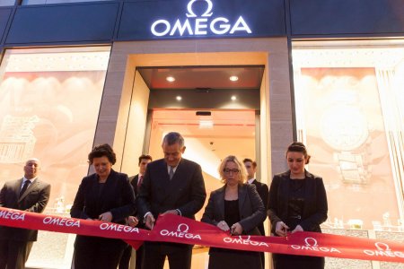 505-Ribbon_cutting_of_the_new_OMEGA_Boutique_in_Paris.jpg