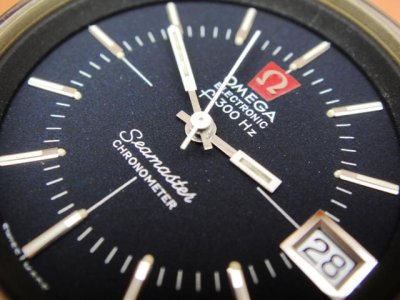 omega1250seamasteraccutron4.jpg