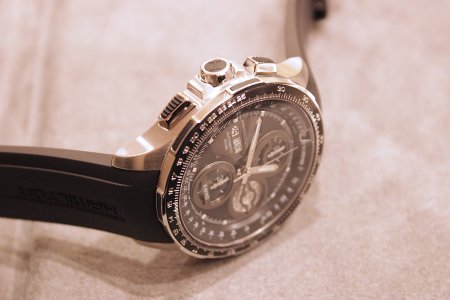 hamilton-khaki-xwind-side.jpg hamilton-khaki-xwind-side.jpg