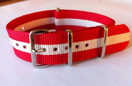 Nato_Regimental_Strap_Red_white_1_1024x1024.jpg