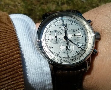 zeppelin na suncu.jpg