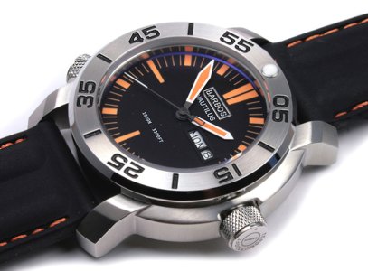 nautilus1.jpg nautilus1.jpg