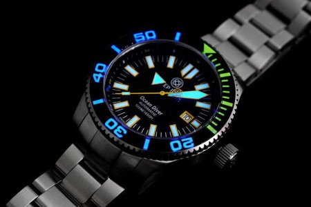 DEEP BLUE Swiss Ocean DIVER 500 05.JPG