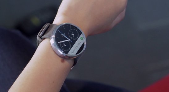 182511-moto360notificationsmall.jpg