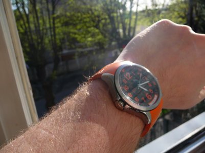 Hamilton Khaki Air Race GMT 2.jpg