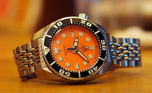 Seiko-Orange-Sumo-SBDC005-01.jpg