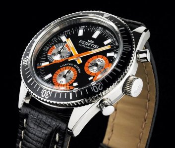 fortis-marinemaster-vintage-chronograph-watch-2.jpg